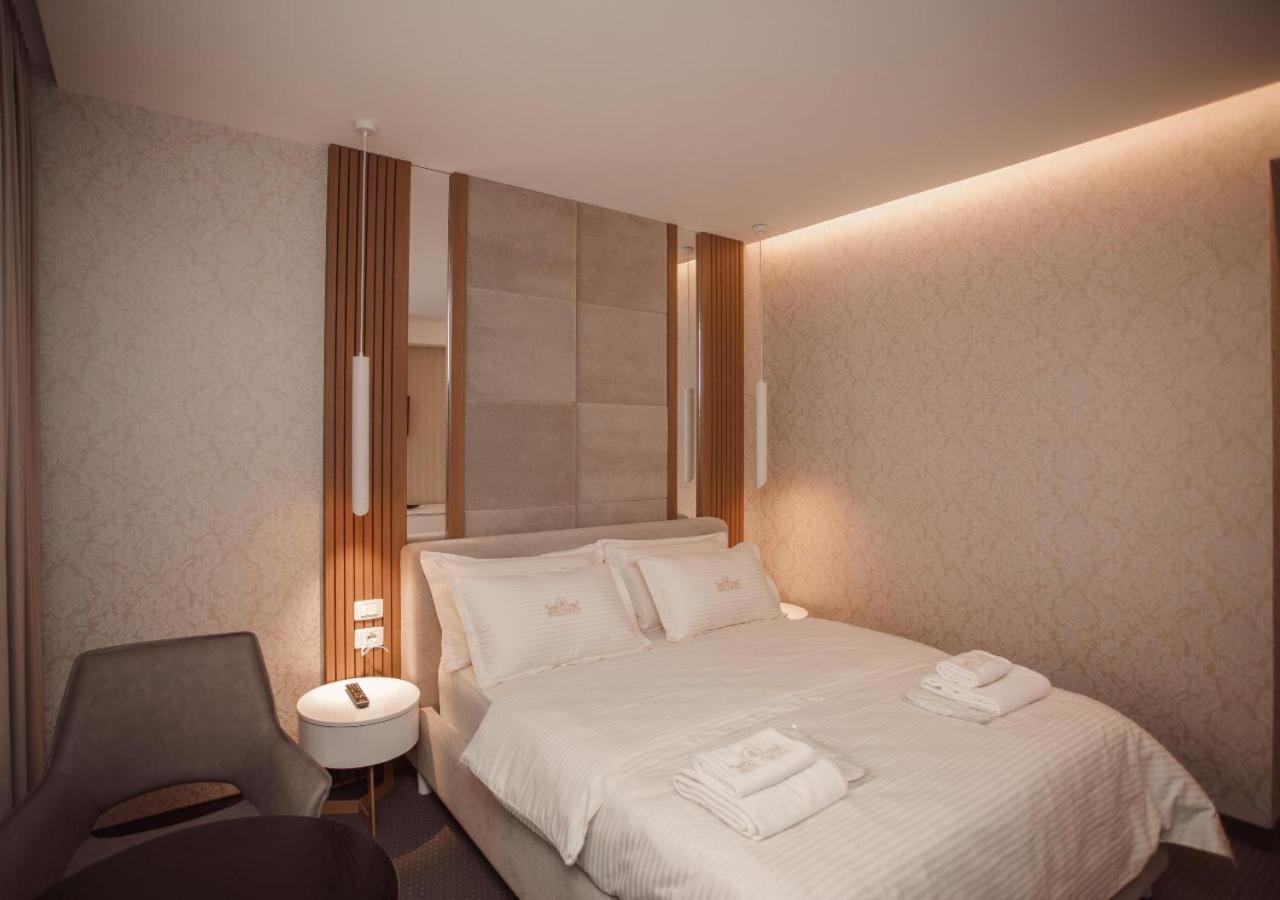 Hotel Chicago Shkodra Exterior foto