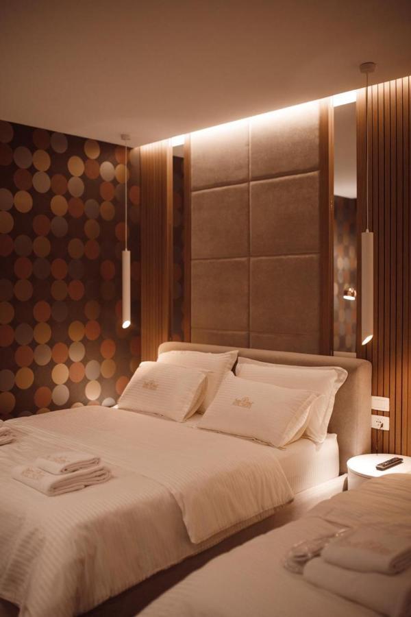 Hotel Chicago Shkodra Exterior foto