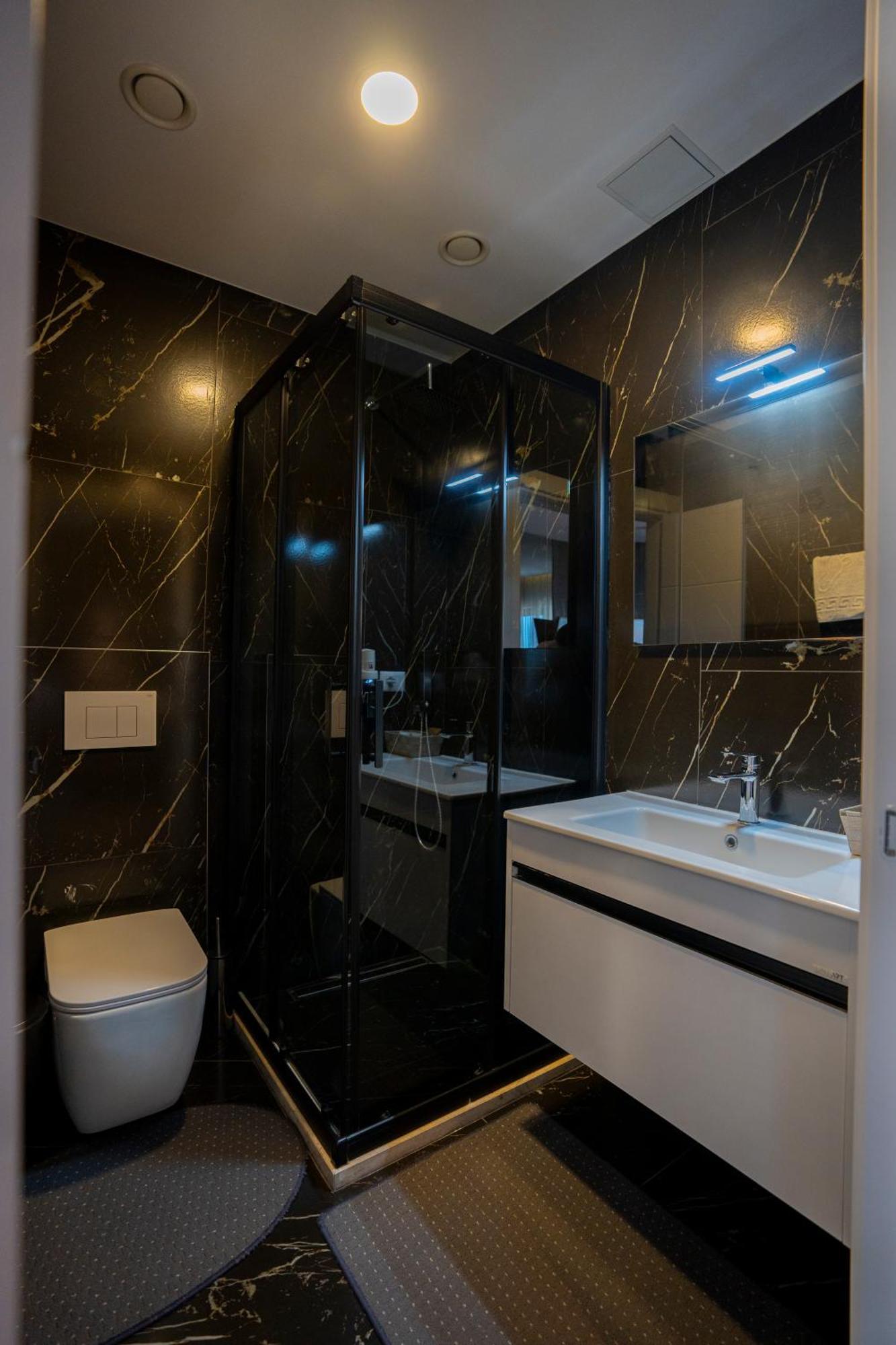 Hotel Chicago Shkodra Exterior foto